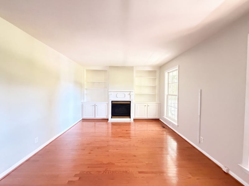 608 Beechtree Ct, Burns, TN 37029