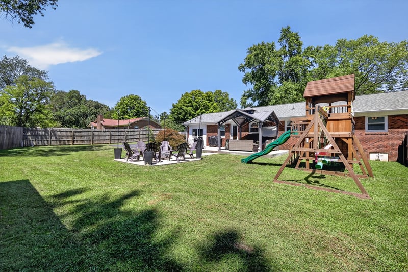 1311 Trinity Dr, Murfreesboro, TN 37129