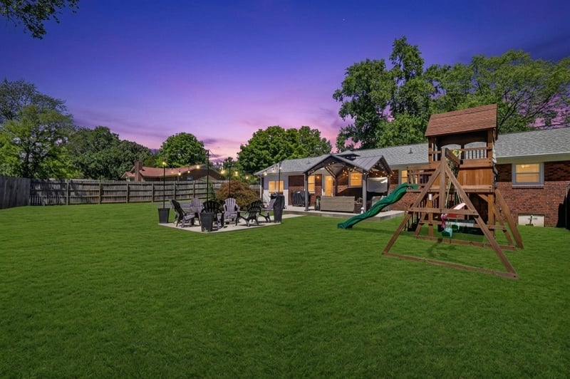 1311 Trinity Dr, Murfreesboro, TN 37129