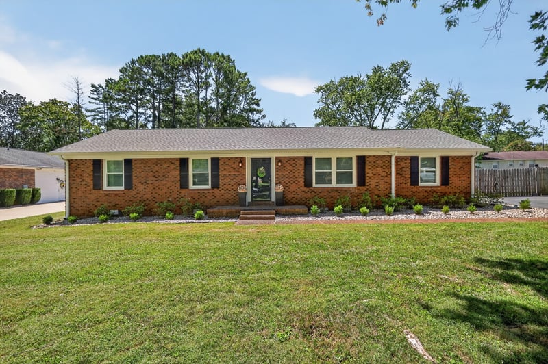 1311 Trinity Dr, Murfreesboro, TN 37129