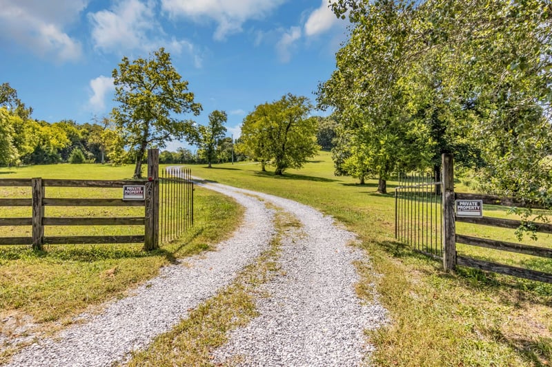 7915 Dismal Hollow Rd, Christiana, TN 37037