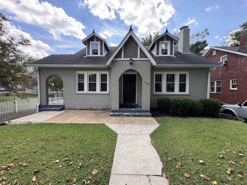 1300 Greenwood Ave, Nashville, TN 37206