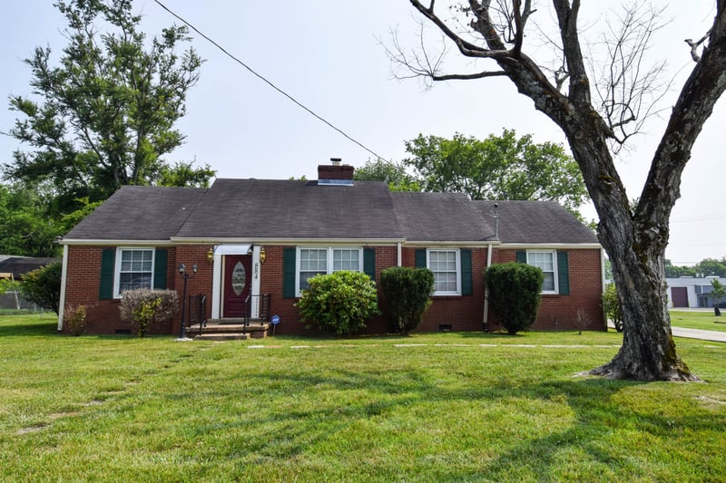 884 W Albert Gallatin Ave, Gallatin, TN 37066