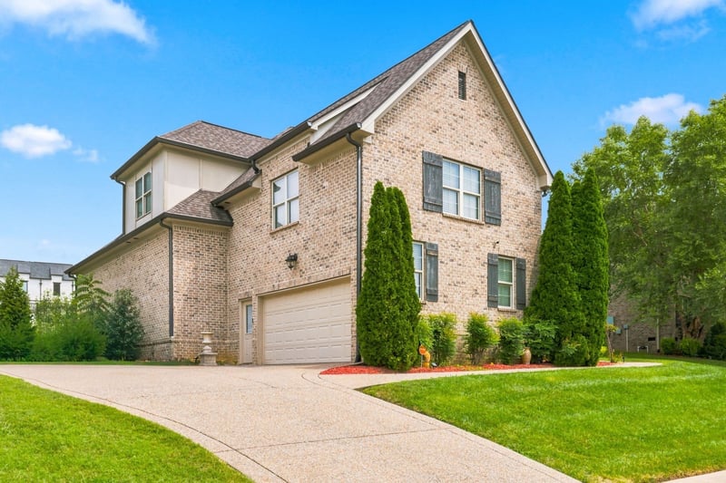 1043 Alice Springs Cir, Spring Hill, TN 37174