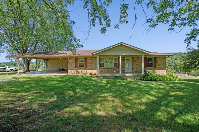 341 Horseshoe Bend Ln, Elmwood, TN 38560