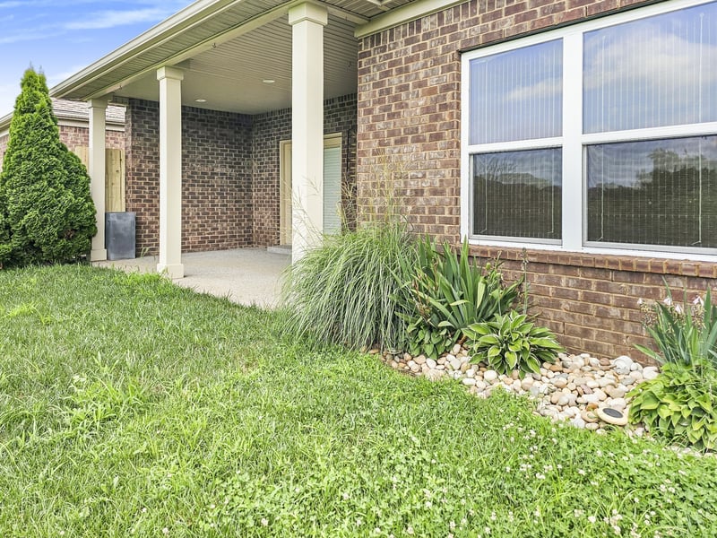 835 Meadowcrest Way, Lebanon, TN 37090