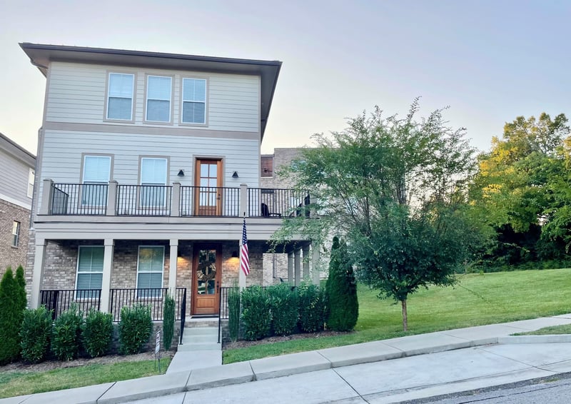 111 Demoss Rd, Nashville, TN 37209