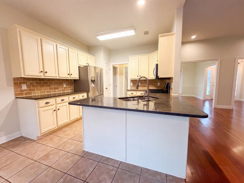 101 Wyncrest Commons Ct, Hendersonville, TN 37075