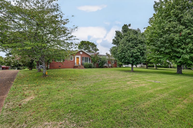 132 Winwood Dr, Lebanon, TN 37087