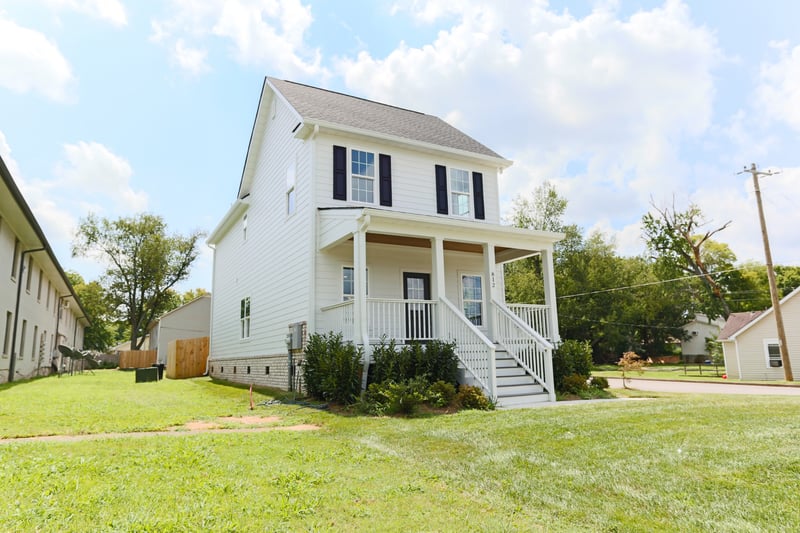 812 Greenland Dr, Murfreesboro, TN 37130