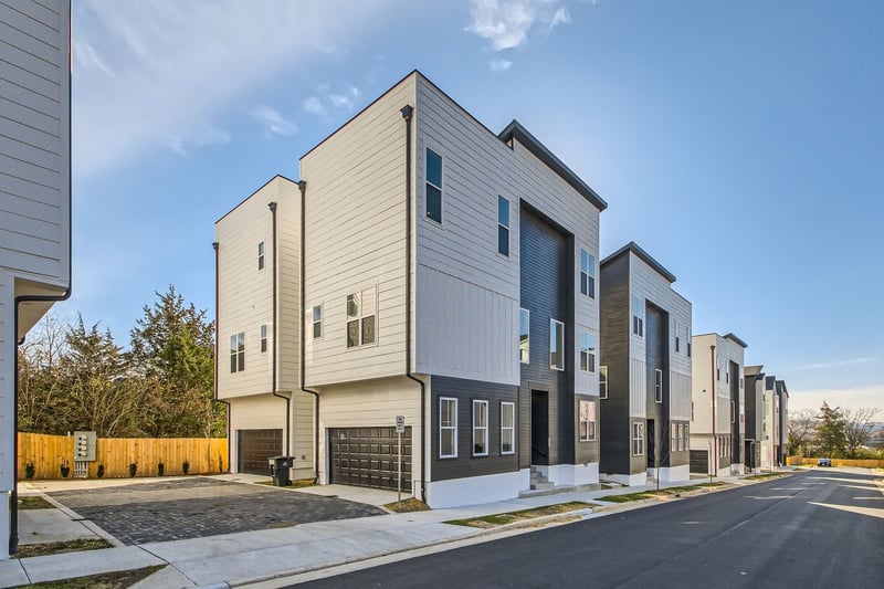 405 Serenity Ln, Nashville, TN 37207