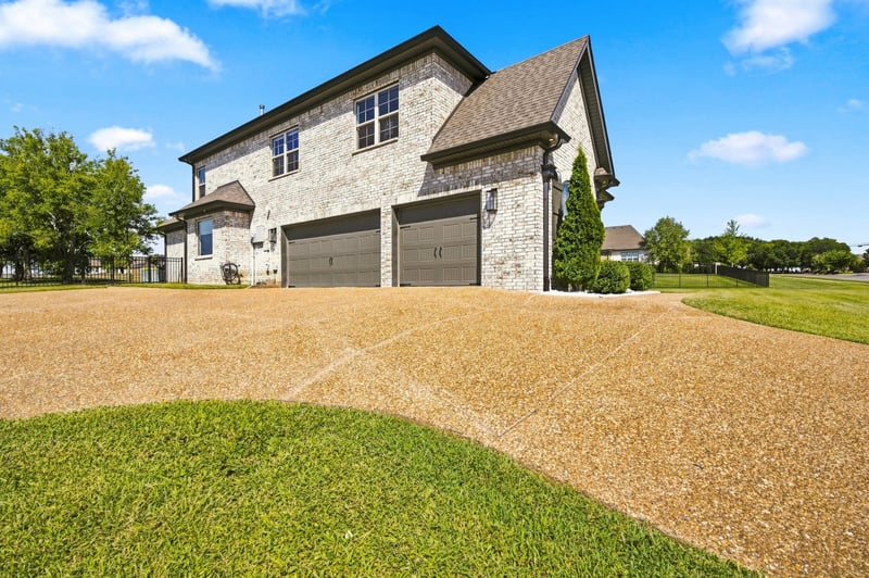 94 Mulberry Grv, Gallatin, TN 37066