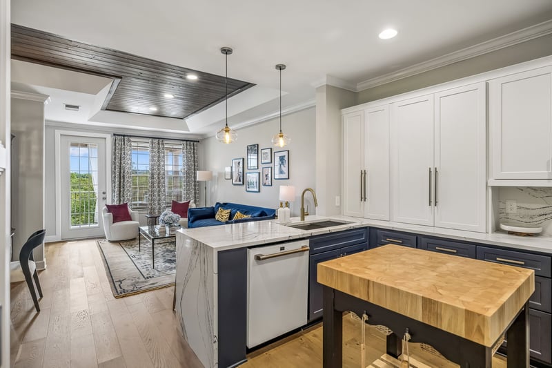 309 Seven Springs Way #403, Brentwood, TN 37027