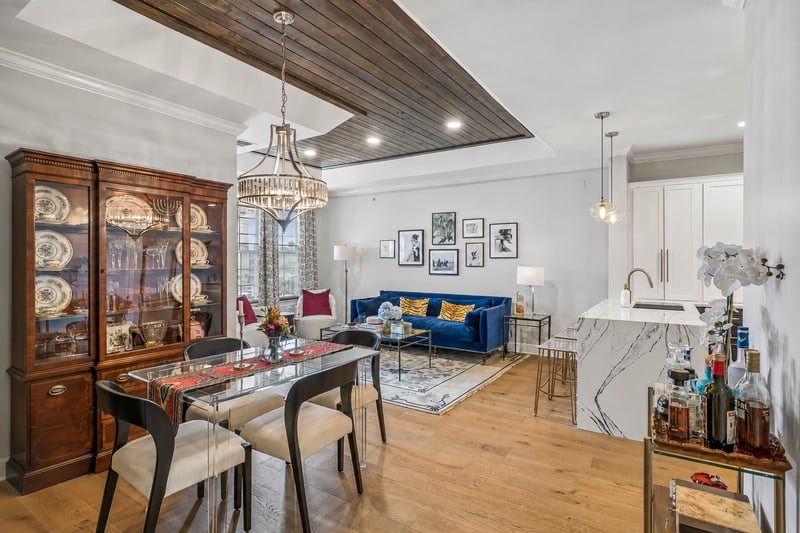 309 Seven Springs Way #403, Brentwood, TN 37027