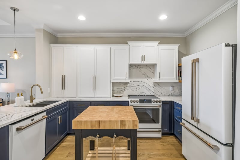 309 Seven Springs Way #403, Brentwood, TN 37027