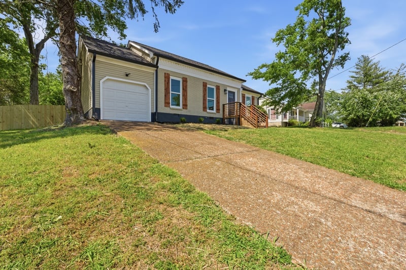 737 Heritage Dr, Madison, TN 37115