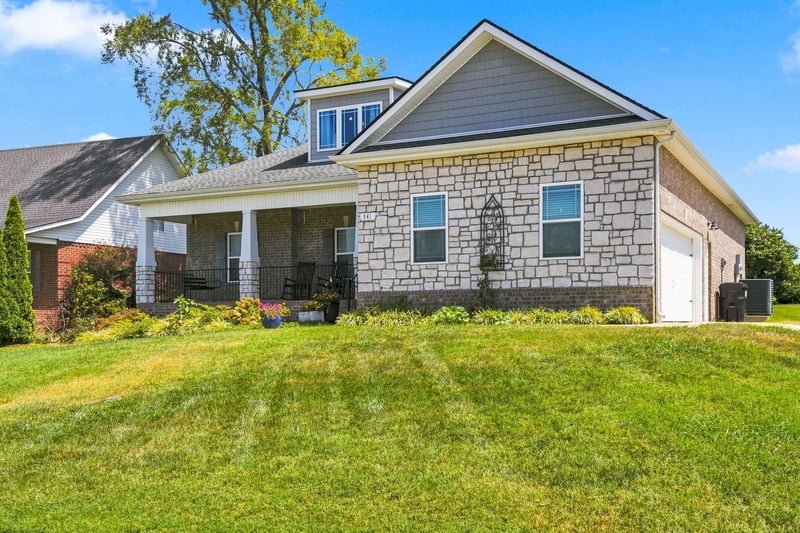 541 Sapphire Dr, Murfreesboro, TN 37128