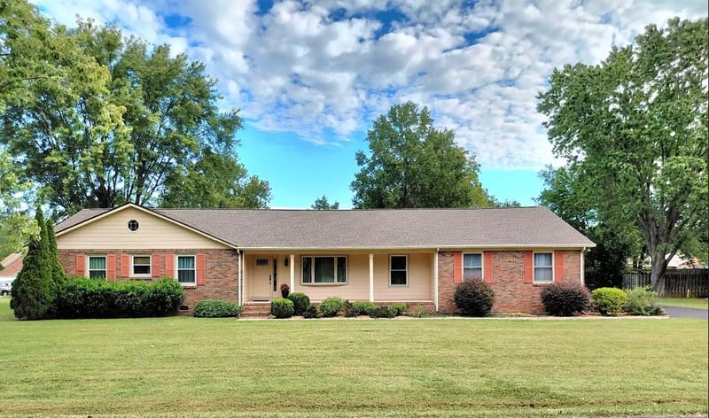 1454 Twin Feather Dr, Murfreesboro, TN 37129