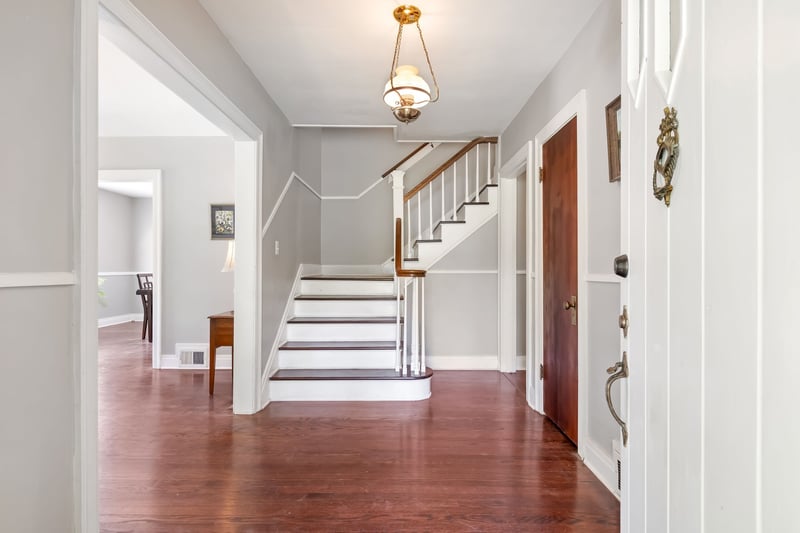 717 Currey Rd, Nashville, TN 37217