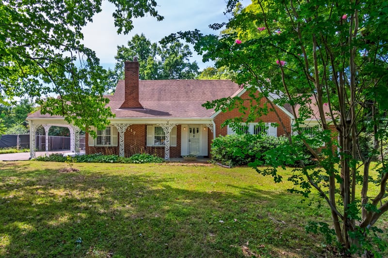 717 Currey Rd, Nashville, TN 37217