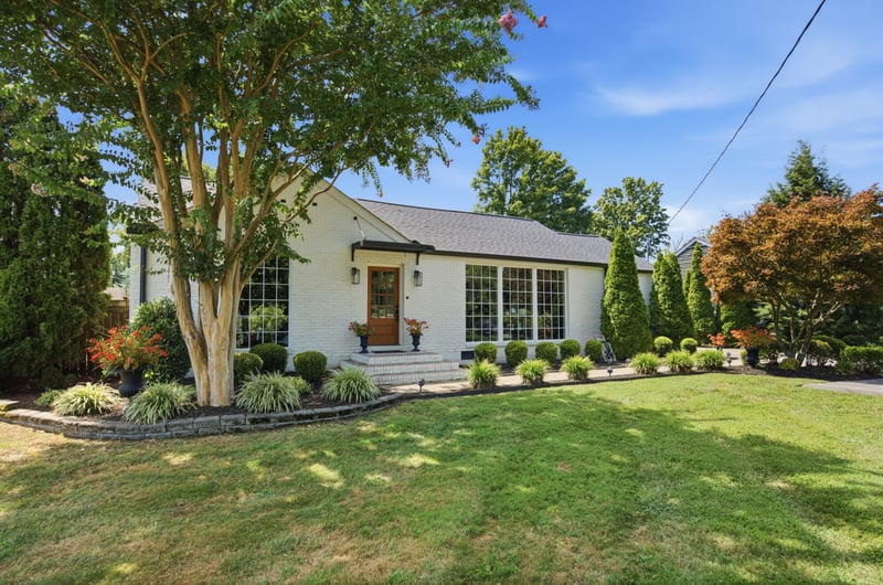 519 Hogan Rd, Nashville, TN 37220