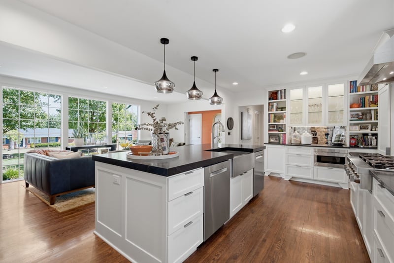 519 Hogan Rd, Nashville, TN 37220