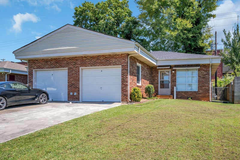 108 Villa Cir, Dickson, TN 37055