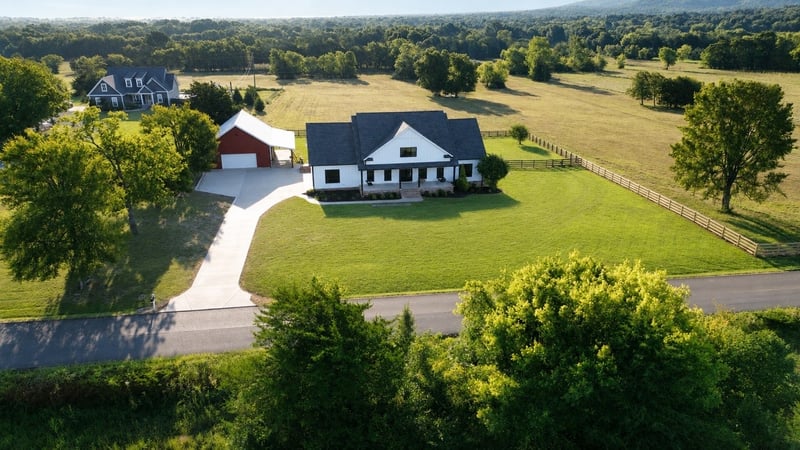 8593 Short Creek Rd, Christiana, TN 37037