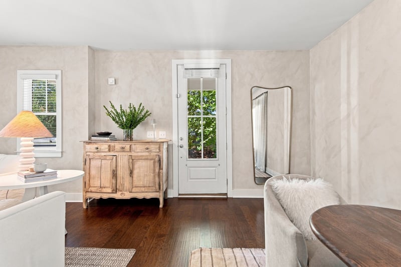 717 Cottage Park Dr, Nashville, TN 37207