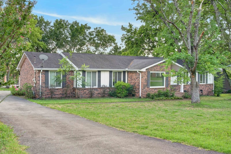 148 Allen Dr, Hendersonville, TN 37075