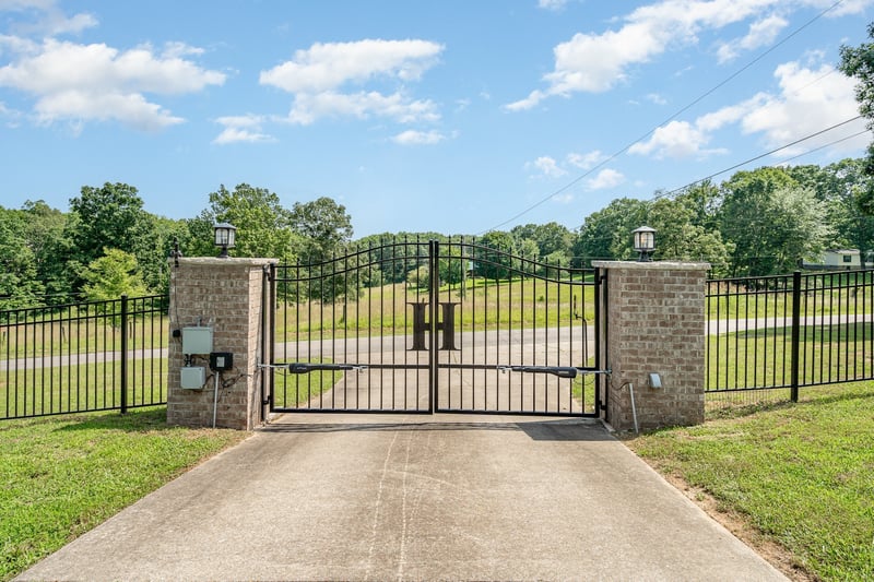 1640 Eno Rd, Dickson, TN 37055