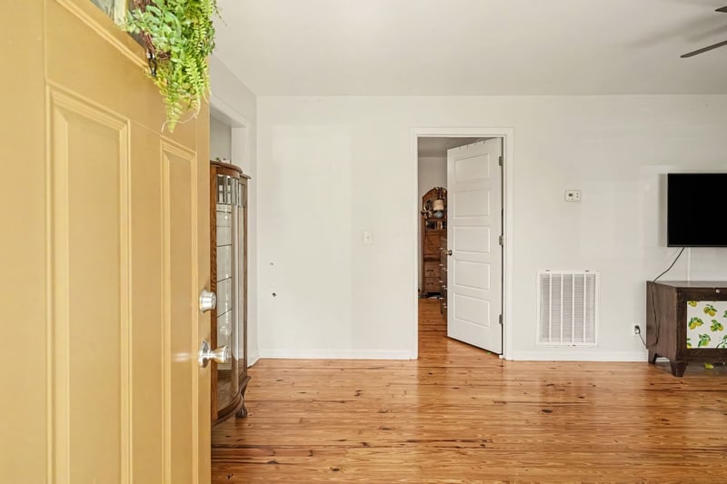 2099 Webster St, Greenbrier, TN 37073