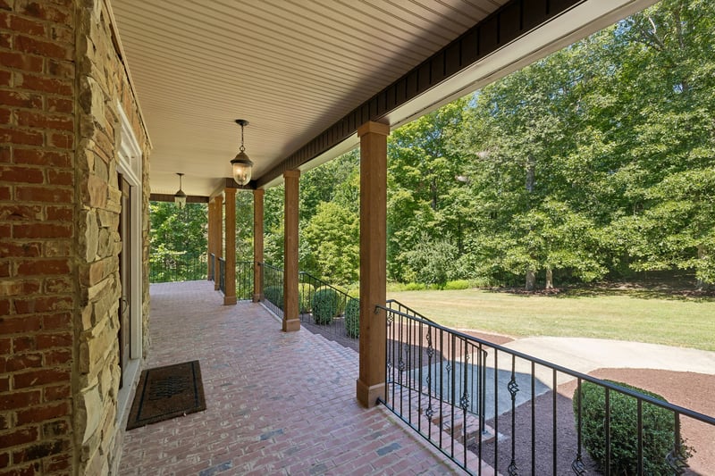 1032 Dogwood Ln, Burns, TN 37029