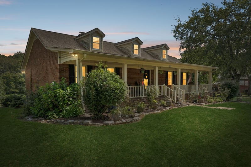 3087 Valley Creek Rd, Culleoka, TN 38451
