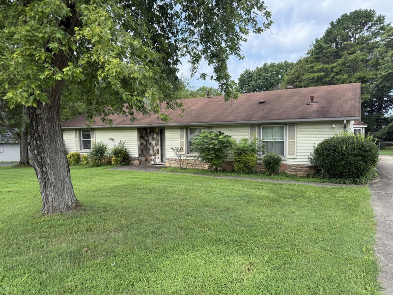 317 Pioneer Dr, Smyrna, TN 37167