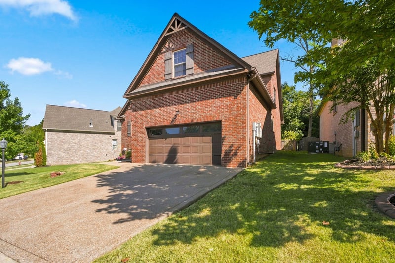 2561 Hessey Ps, Mount Juliet, TN 37122