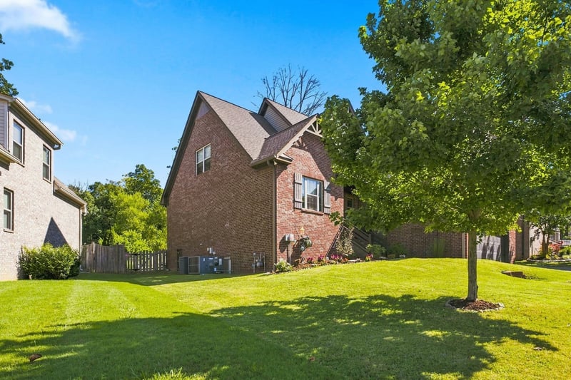 2561 Hessey Ps, Mount Juliet, TN 37122