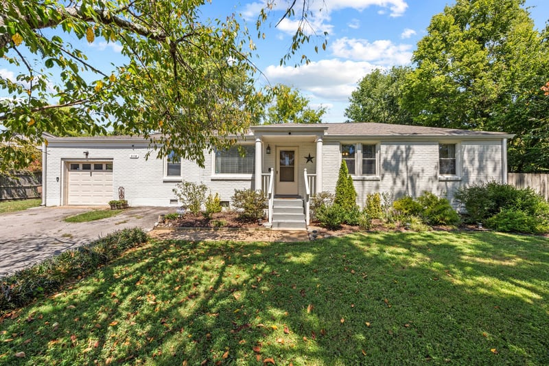 3118 Lake Park Dr, Nashville, TN 37211