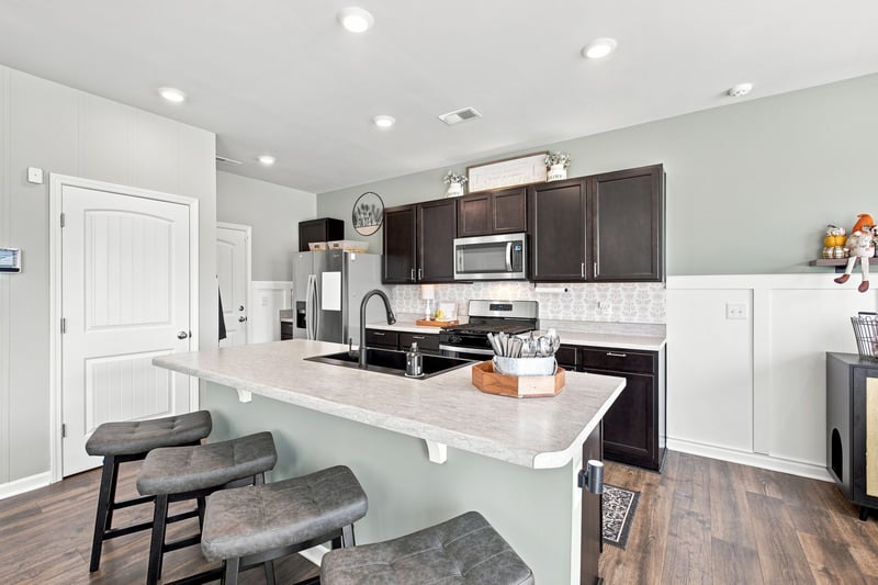 806 Long Leaf Rd, Lebanon, TN 37087