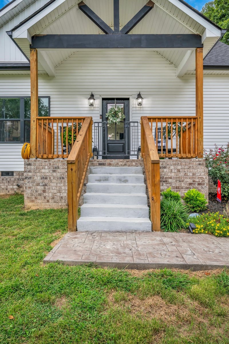 330 Kaiser Rd, Dickson, TN 37055