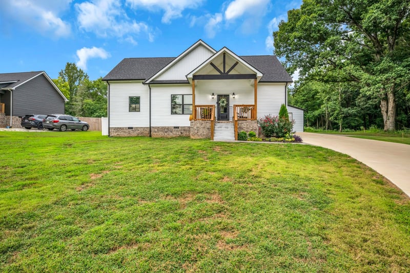 330 Kaiser Rd, Dickson, TN 37055