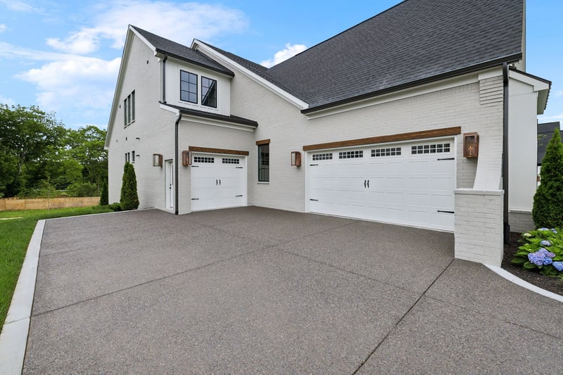 7244 Ruzek Ct, Fairview, TN 37062