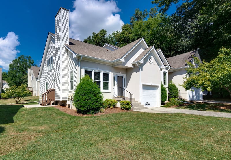 110 Hicks Rd, Nashville, TN 37221