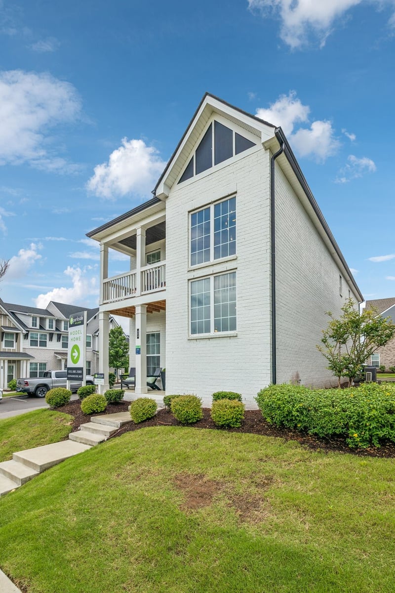 233 Champaign Pvt Dr, Hendersonville, TN 37075