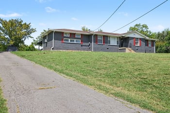 4060 Yoest Dr, Nashville, TN 37207