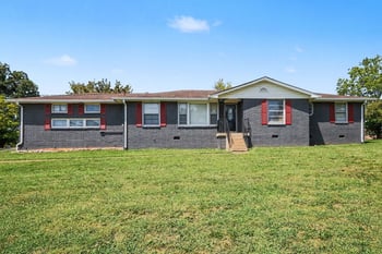 4060 Yoest Dr, Nashville, TN 37207