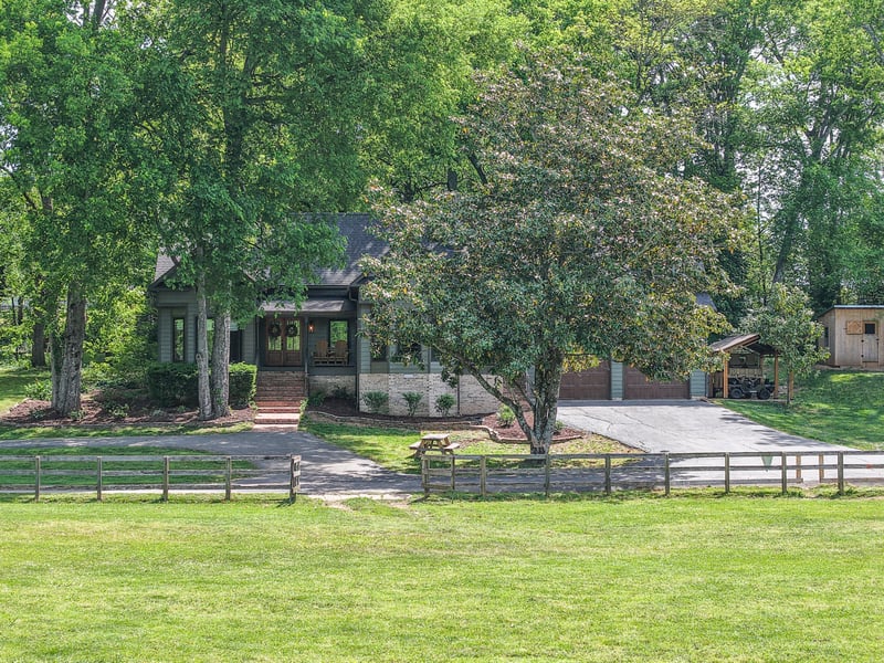 2153 Williamsport Pike, Columbia, TN 38401
