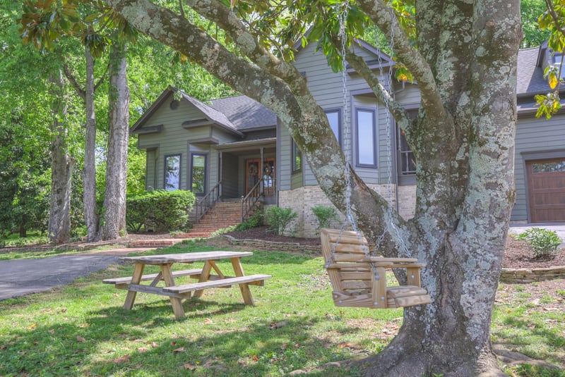 2153 Williamsport Pike, Columbia, TN 38401