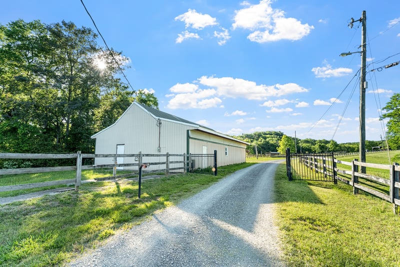 1359 Madison Creek Rd, Goodlettsville, TN 37072