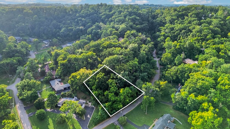 6610 Ormond Dr, Nashville, TN 37205